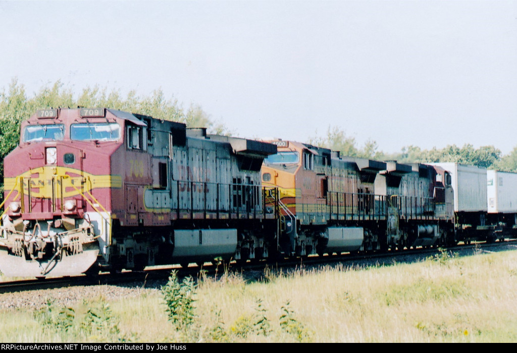 BNSF 709 East